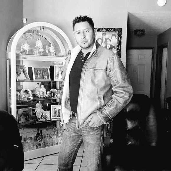 Meet your Posher, Guereca - Picture 1 of 1